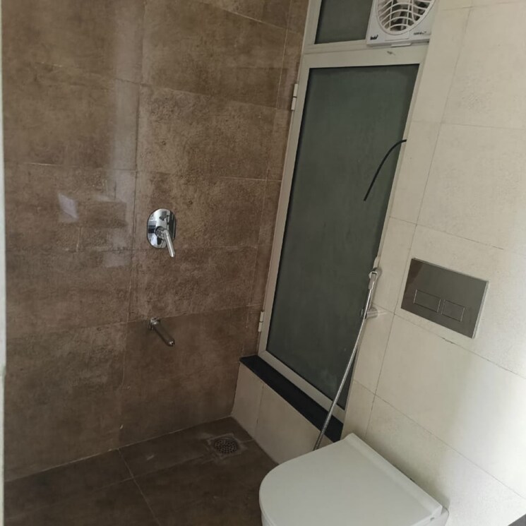 Bathroom, omkar-signet 1 Bedroom 333 Sq.Ft. Apartment In Kasam Baug Mumbai 9655609