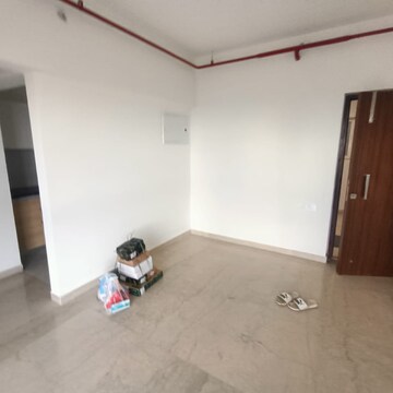 Room in 1 BHK Apartment at Omkar Signet, Kasam Baug – for Rent