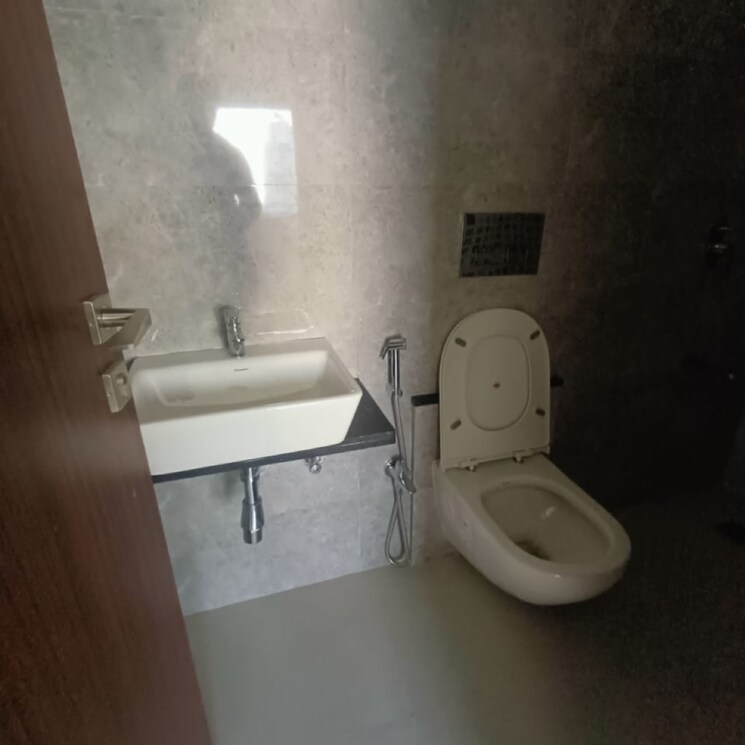 Bathroom, omkar-signet 1 Bedroom 333 Sq.Ft. Apartment In Kasam Baug Mumbai 9655609