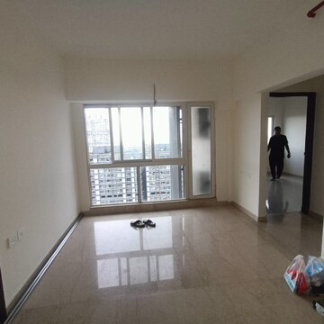 Room in 1 BHK Apartment at Omkar Signet, Kasam Baug – for Rent