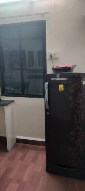 Furnished Amenities in 1 BHK Apartment at Sadashiv Peth – for Rent