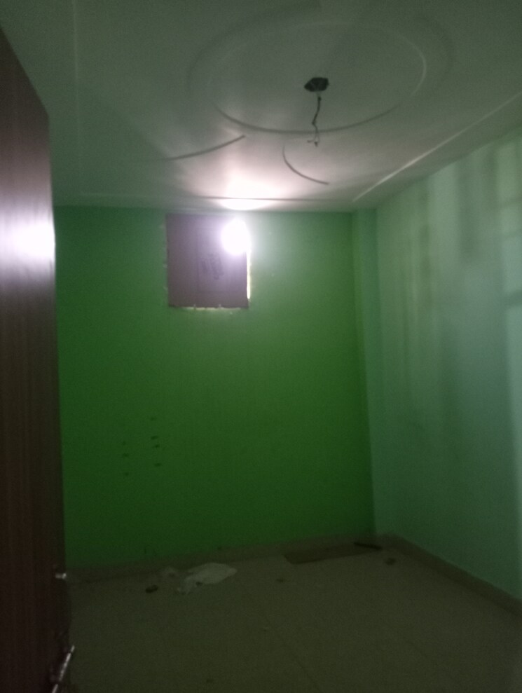 Room, rwa-apartments-sector-71 2 Bedroom 100 Sq.Yd. Builder Floor In Sector 71 Noida 9655612