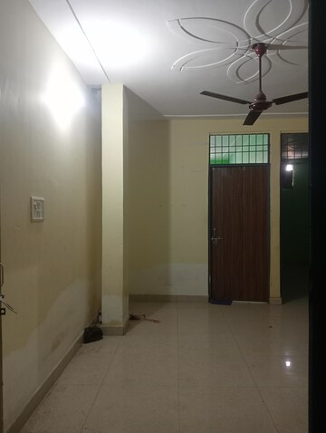 2 BHK Builder Floor For Rent in RWA Apartments Sector 71, Sector 71