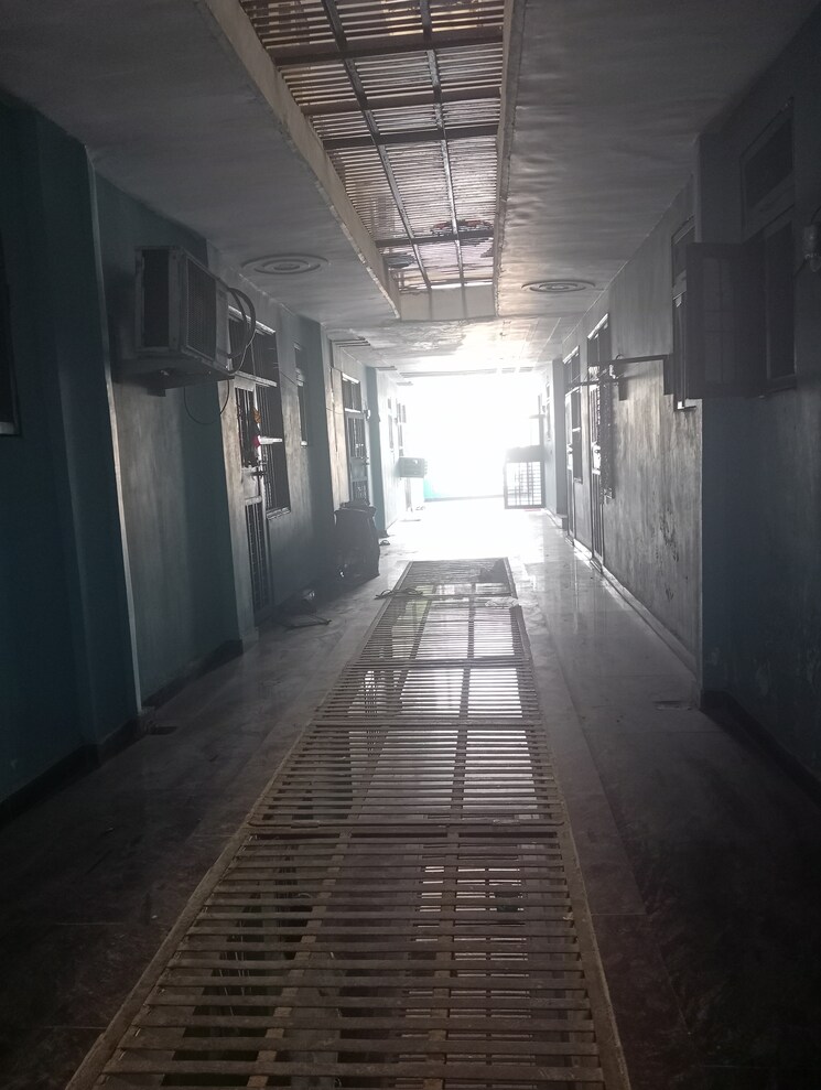 undefined, rwa-apartments-sector-71 2 Bedroom 100 Sq.Yd. Builder Floor In Sector 71 Noida 9655612