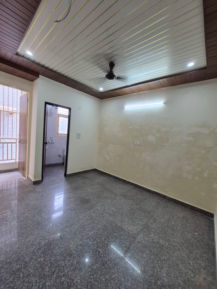 Room, sector 3 dwarka 3 Bedroom 1500 Sq.Ft. Apartment In Sector 3 Dwarka Delhi 9655610