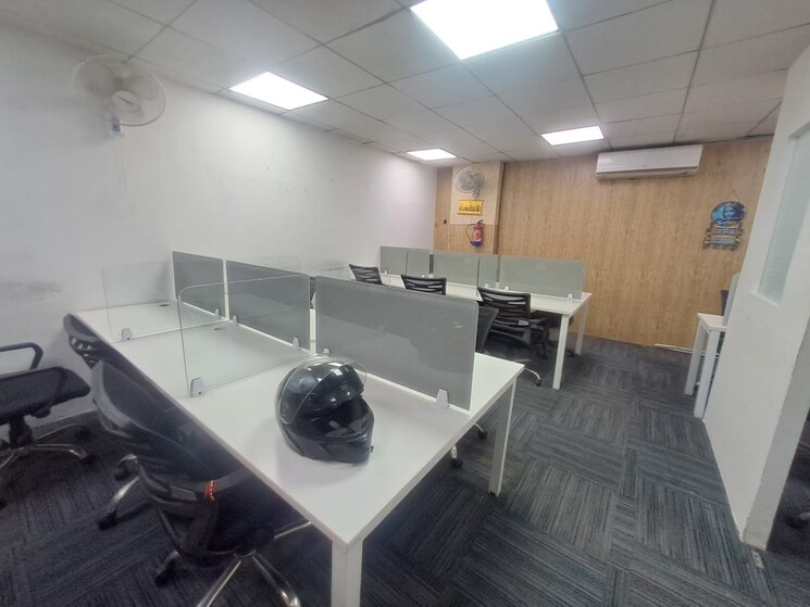 Team Area, sector 63 Commercial Office Space 1000 Sq.Ft. In Sector 63 Noida 9655607