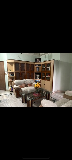 Living Room in 2 BHK Builder Floor at Satyam Plaza, Sector 15 – for Rent