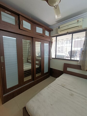 2 BHK Apartment For Rent in Blue Star Apartment, Andheri West