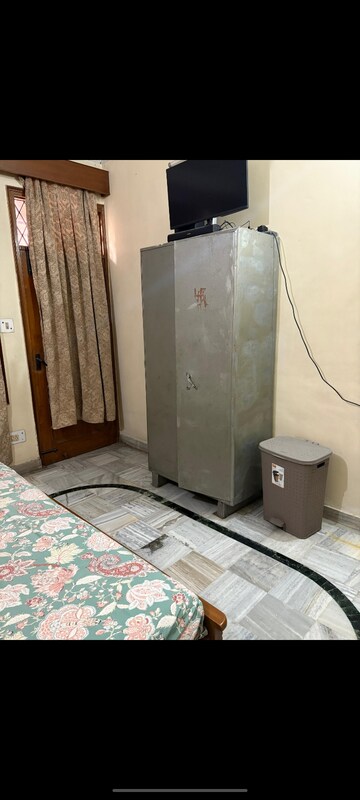 Building Lobby in 2 BHK Builder Floor at MVL IPark, Sector 15 – for Rent