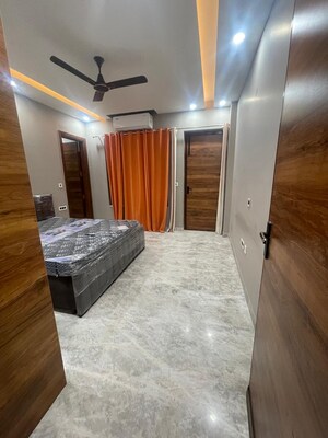 Parking in 3 BHK Builder Floor at Ansal Plaza Sector-23, Sector 23 – for Rent