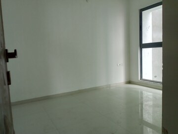 Room in 2 BHK Apartment at Majestique Signature Towers, Balewadi – for Rent