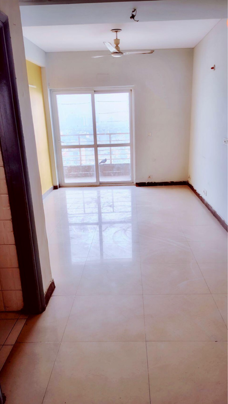 Room, bptp-the-resort 3 Bedroom 1752 Sq.Ft. Apartment In Mortzapur Faridabad 9655922