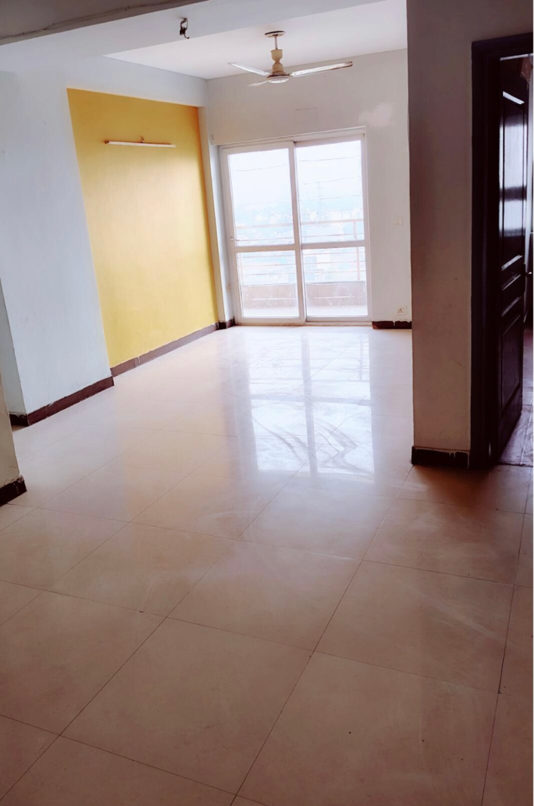 Room, bptp-the-resort 3 Bedroom 1752 Sq.Ft. Apartment In Mortzapur Faridabad 9655922