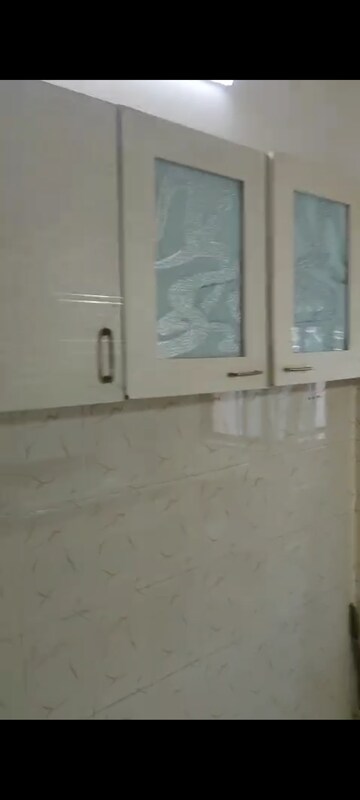 Room in 1 BHK Apartment at Kurla East – for Rent