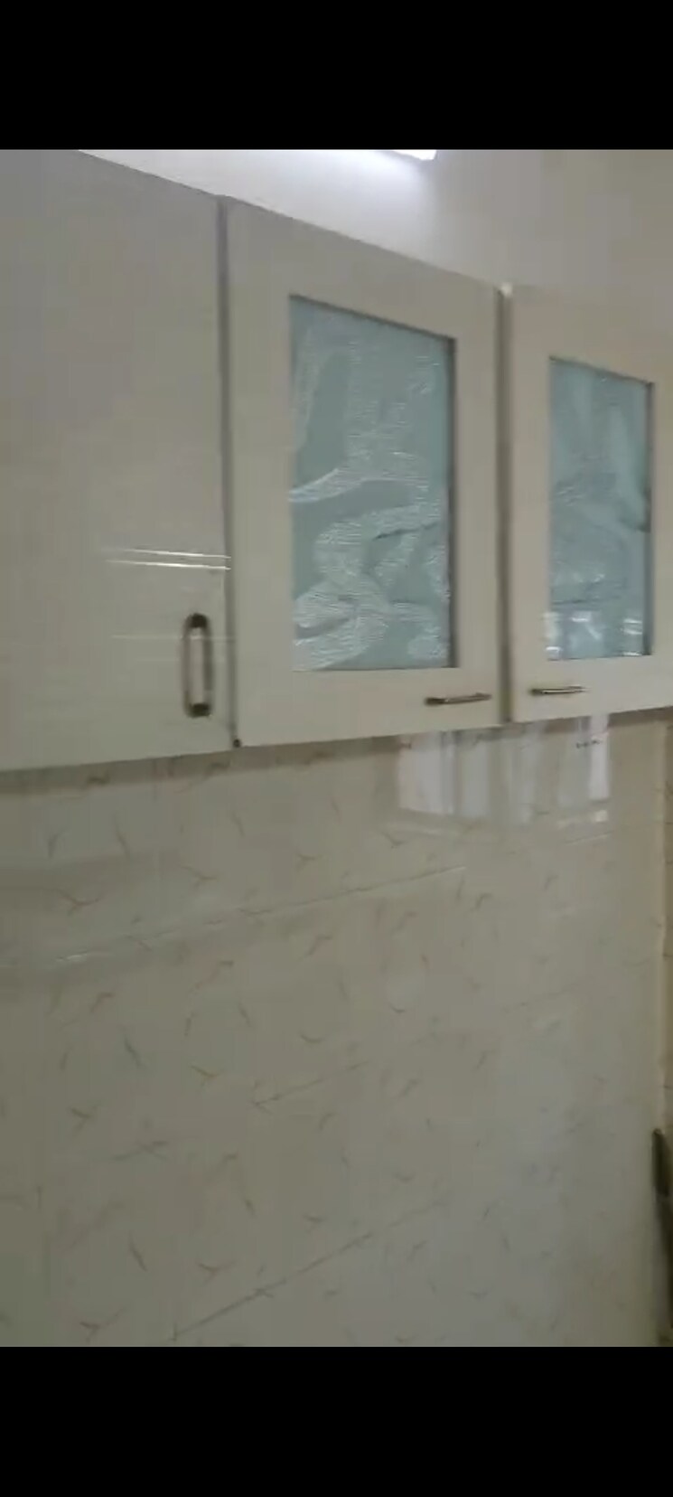 Room, kurla east 1 Bedroom 460 Sq.Ft. Apartment In Kurla East Mumbai 9655766