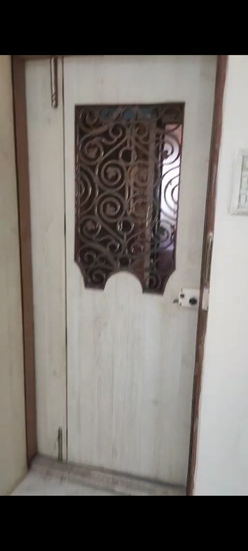 Bathroom in 1 BHK Apartment at Kurla East – for Rent