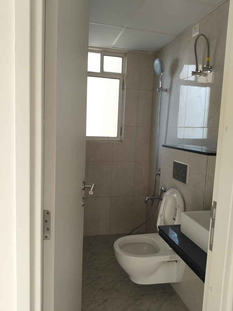 Bathroom, godrej-park-greens 2.5 Bedroom 950 Sq.Ft. Apartment In Mamurdi Pune 9655565