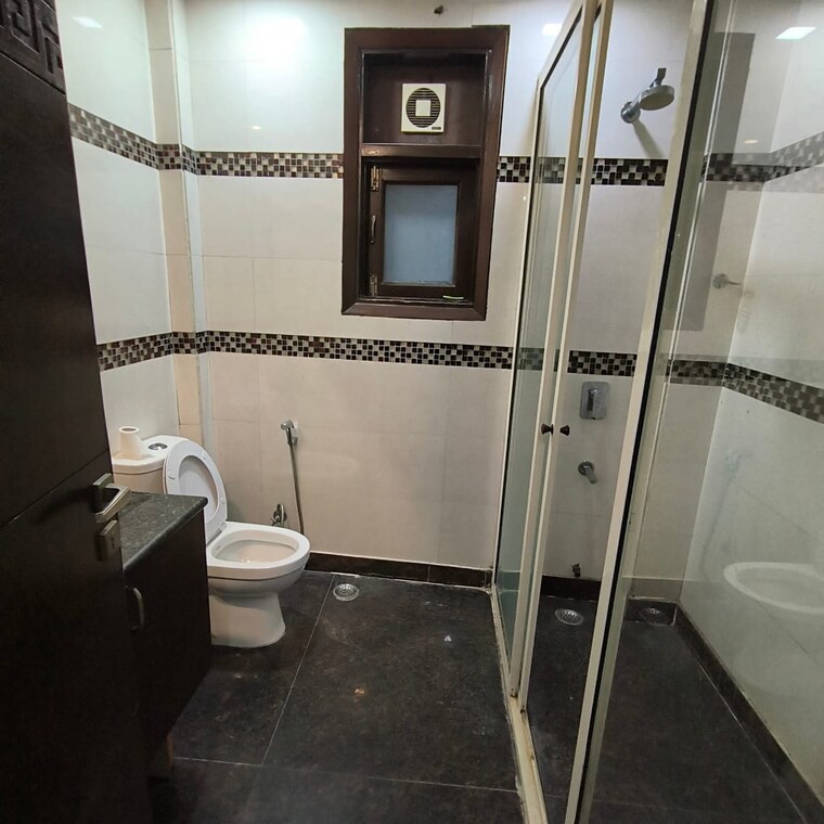 Bathroom, saket 3 Bedroom 1600 Sq.Ft. Apartment In Saket Delhi 9655934
