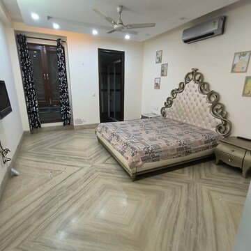 Bedroom in 3 BHK Apartment at Saket – for Rent