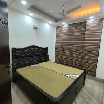 Bedroom in 3 BHK Apartment at Saket – for Rent