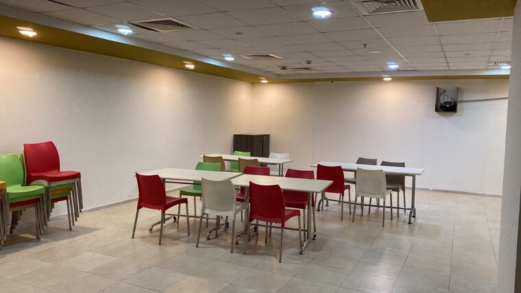 Team Area, wakadewadi Commercial Office Space 9300 Sq.Ft. In Wakadewadi Pune 9655907