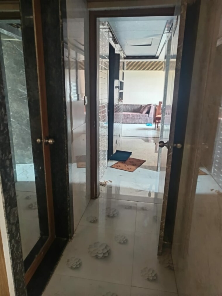 Bathroom, dombivli east 2 Bedroom 850 Sq.Ft. Apartment In Dombivli East Thane 9655981