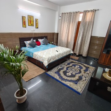 Living Room in  Pg at Sector 70 – for Rent