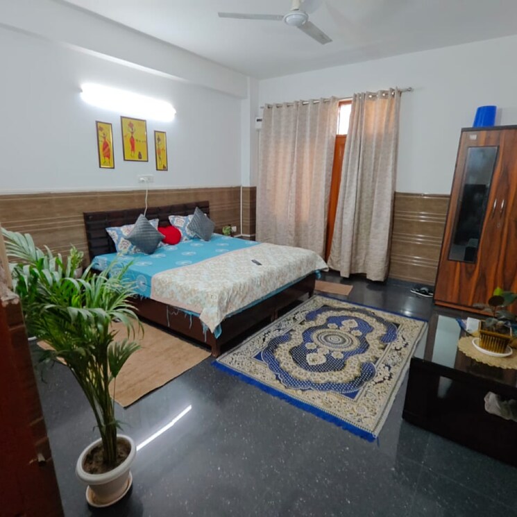 Living Room, sector 70 Pg For Boys & Girls In Sector 70 9656017