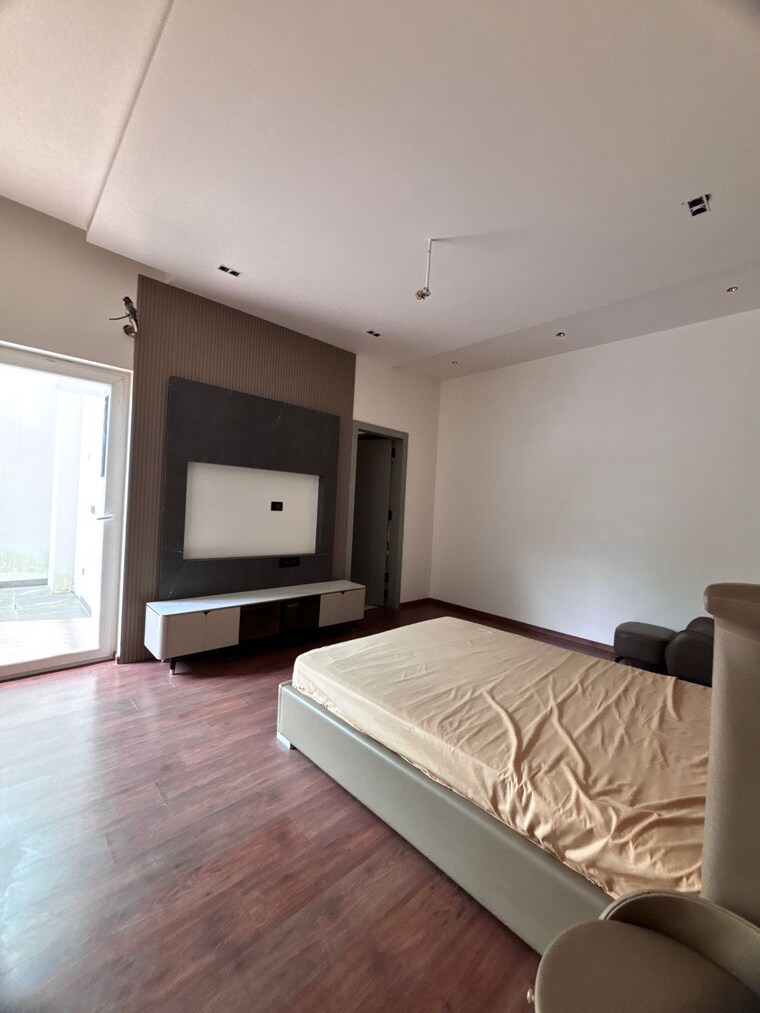 Bedroom, gomti nagar 3.5 Bedroom 2105 Sq.Ft. Villa In Gomti Nagar Lucknow 9656217