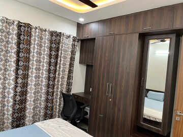 Room in 3.5 BHK Apartment at SNN Raj Grandeur, Bommanahalli – for Rent