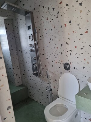  4 BHK Apartment at Kamal Apartment Andheri, Lokhandwala Complex – for Rent