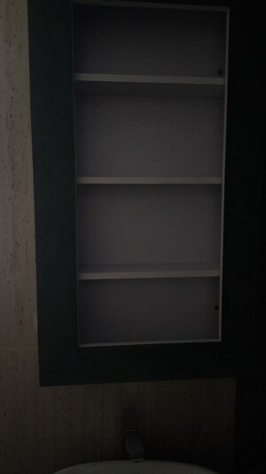 Room in 3.5 BHK Apartment at Shalimar Belvedere Court, Gomti Nagar – for Rent