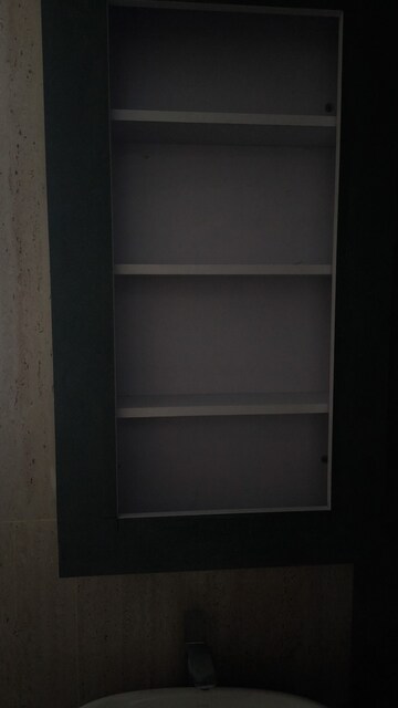 Room in 3.5 BHK Apartment at Shalimar Belvedere Court, Gomti Nagar – for Rent