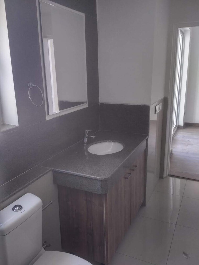 Bathroom, bestech-park-view-grand-spa 3.5 Bedroom 2660 Sq.Ft. Apartment In Sector 81 Gurgaon 9656181
