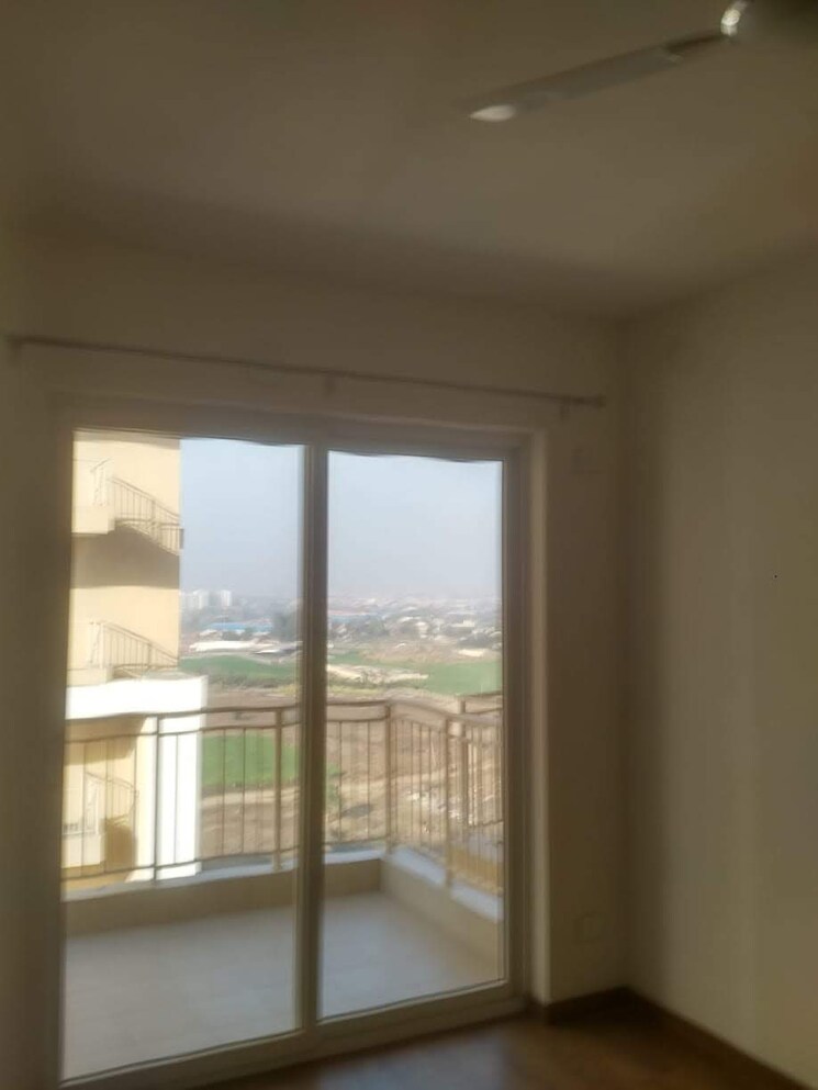 Room, bestech-park-view-grand-spa 3.5 Bedroom 2660 Sq.Ft. Apartment In Sector 81 Gurgaon 9656181