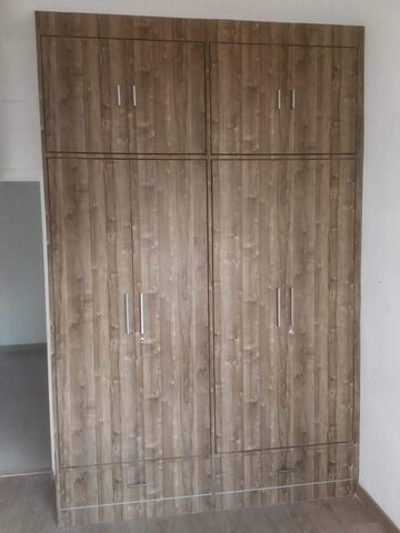 Furnished Amenities in 3.5 BHK Apartment at Bestech Park View Grand Spa, Sector 81 – for Sale