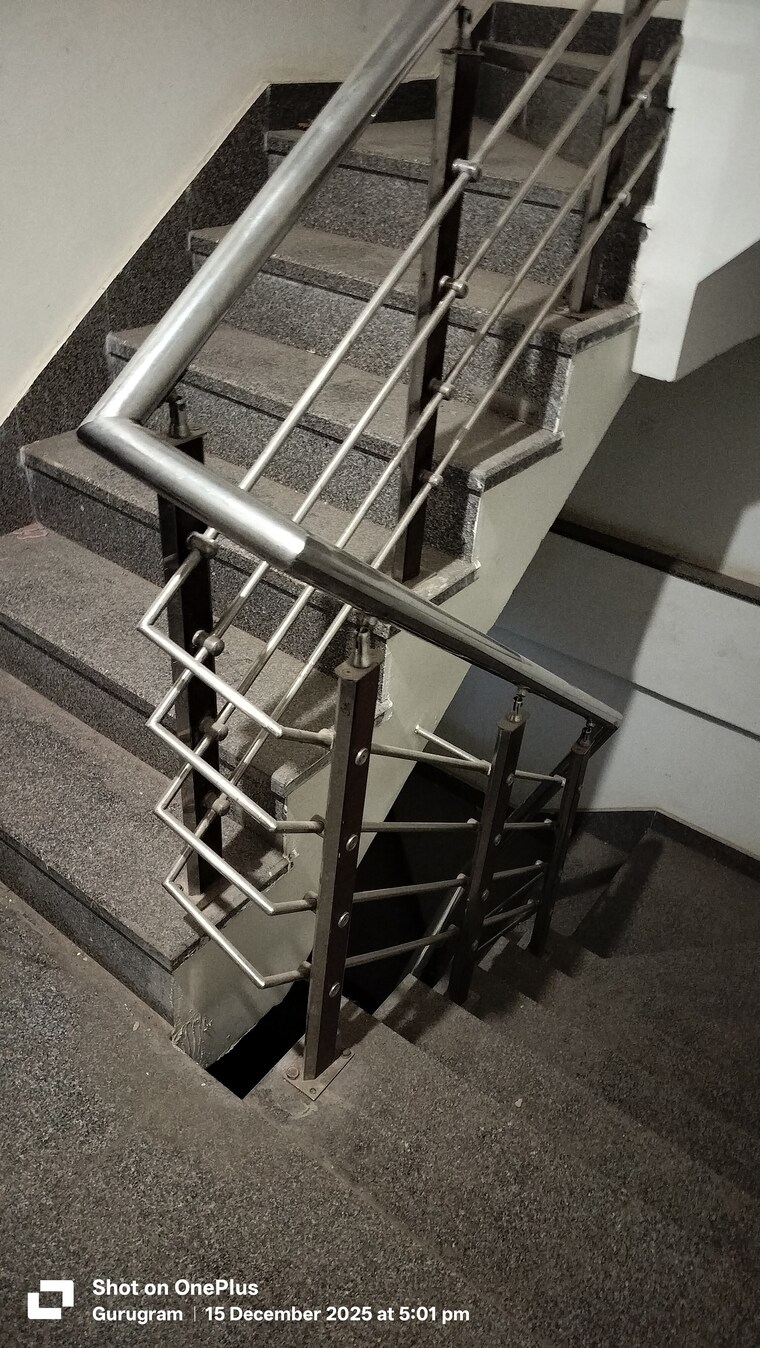 undefined, dlf phase iv 4 Bedroom 360 Sq.Yd. Builder Floor In Dlf Phase iv Gurgaon 9656201