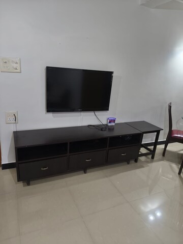 Furnished Amenities in 2 BHK Apartment at Vijay Nagar CHS Andheri, Andheri East – for Rent
