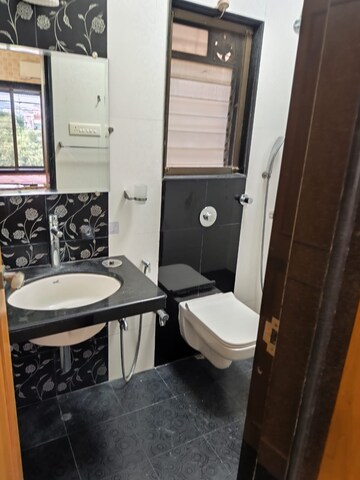 Attached Bathroom in 2 BHK Apartment at Vijay Nagar CHS Andheri, Andheri East – for Rent