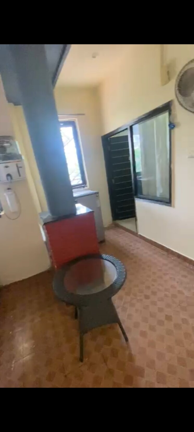 Living Room, rwa-residential-society 1 Bedroom 900 Sq.Ft. Builder Floor In Sector 40 Gurgaon 9656229