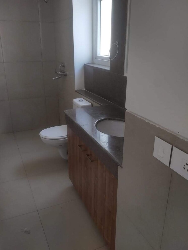 Bathroom, bestech-park-view-grand-spa 3 Bedroom 2660 Sq.Ft. Apartment In Sector 81 Gurgaon 9656233