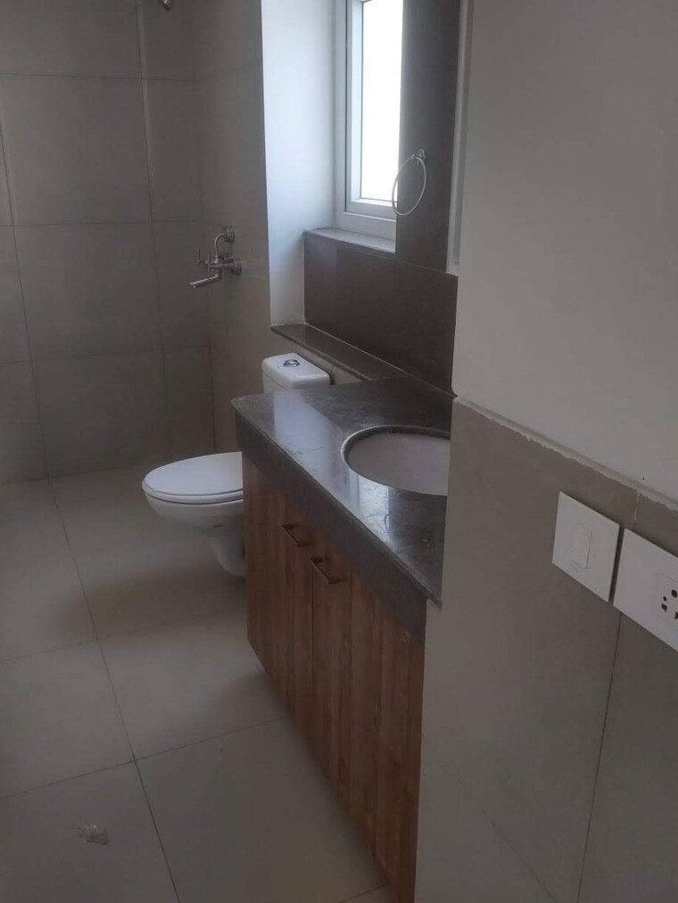 Bathroom, bestech-park-view-grand-spa 3 Bedroom 2660 Sq.Ft. Apartment In Sector 81 Gurgaon 9656233