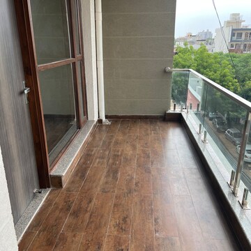 Balcony in 3 BHK Builder Floor at Sector 46 – for Sale