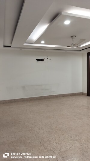 Room in 4 BHK Builder Floor at Sector 57 – for Sale