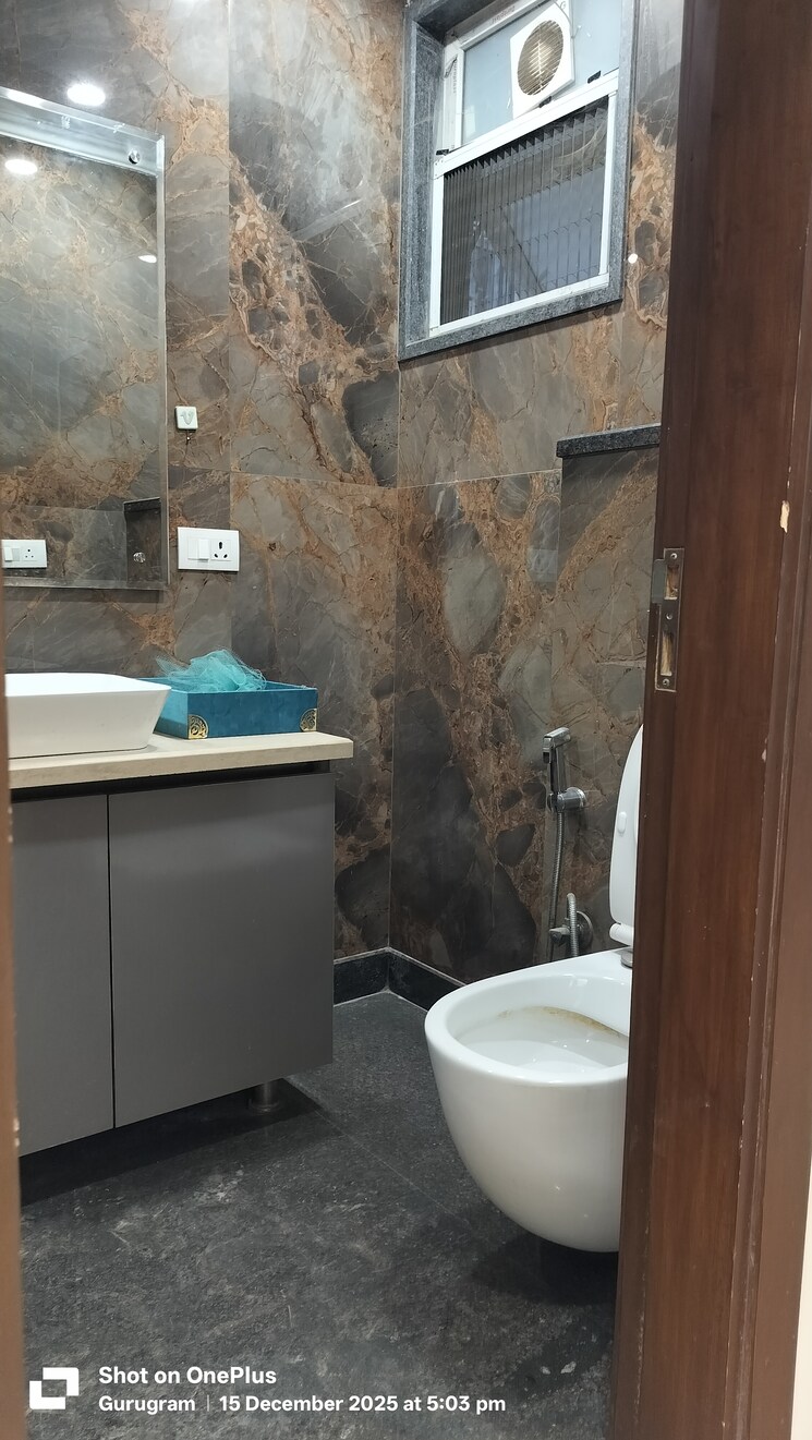 Bathroom, sector 57 4 Bedroom 263 Sq.Yd. Builder Floor In Sector 57 Gurgaon 9656515