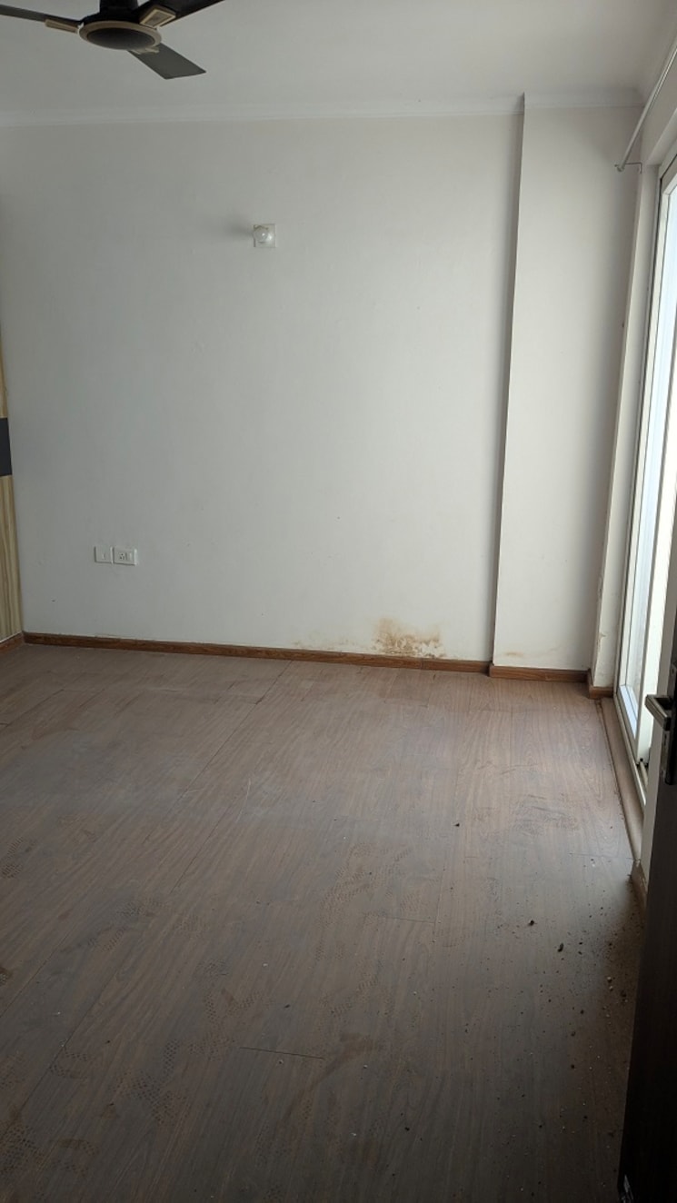 Room, amrapali-leisure-park 2.5 Bedroom 1225 Sq.Ft. Apartment In Amrapali Leisure Valley Greater Noida 9656356