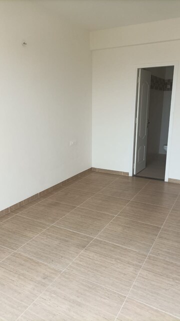 Room in 3 BHK Apartment at Sushma Valencia, International Airport Road – for Rent