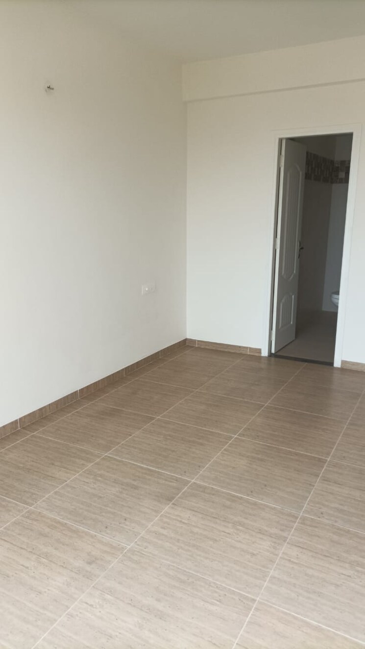 Room, sushma-valencia 3 Bedroom 1550 Sq.Ft. Apartment In International Airport Road Zirakpur 9656415