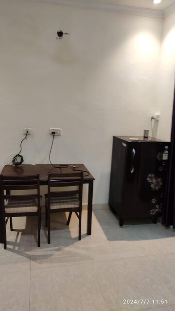 Room in 2 BHK Builder Floor at Ashoka Enclave 3, Sector 35 – for Rent