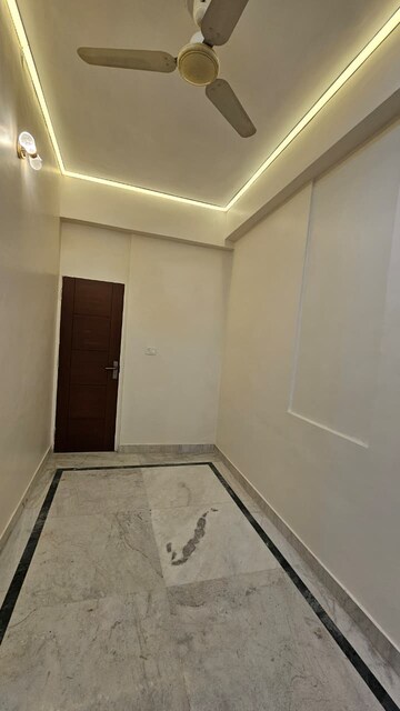 Room in 3 BHK Apartment at Sector 45 – for Rent